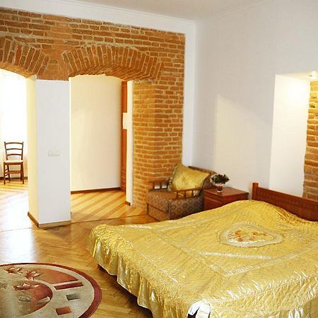 Apartment On Staroyevreiska,5 리비프 외부 사진