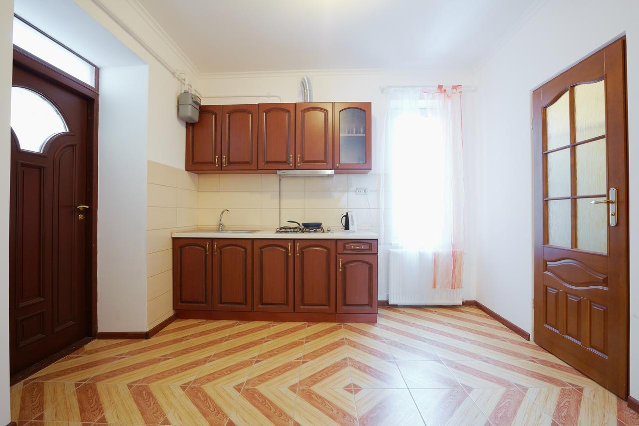Apartment On Staroyevreiska,5 리비프 외부 사진