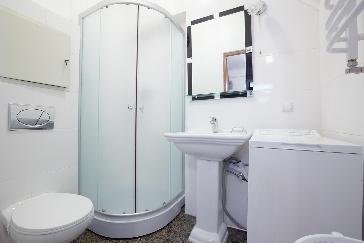Apartment On Staroyevreiska,5 리비프 외부 사진